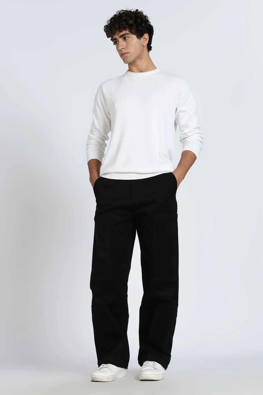 REGULAR FIT PLAIN TROUSER POCKET DETAIL - BLACK